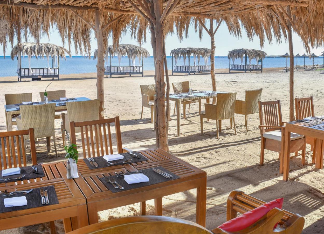 ジャズ アクアマリン リゾート フルガダ エクステリア 写真 Beach restaurant